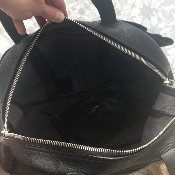 YSL Yves Saint Laurent Handbag - Picture 8 of 12